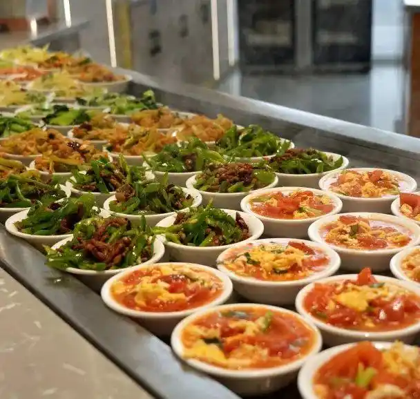 服务区餐饮标准化改造_高速服务区餐饮_高速服务区餐饮消费升级