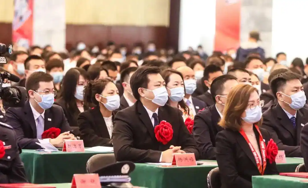 北京冬奥组委表彰大会_北京冬奥会总结表彰大会_冬奥会精神